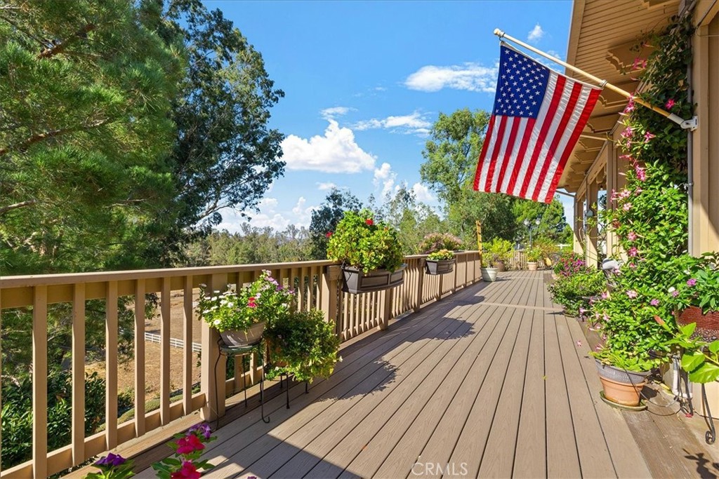 42926 Joshua Tree Court Property Photo 32