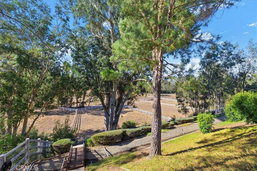 42926 Joshua Tree Court Property Photo 40