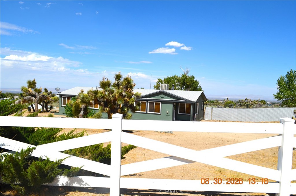 3142 Hermosa Property Photo 2