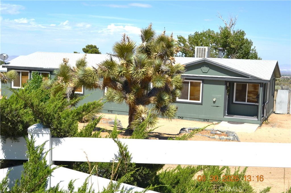 3142 Hermosa Property Photo 3