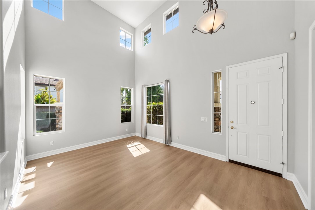 27145 Cherry Grove Court Property Photo 3