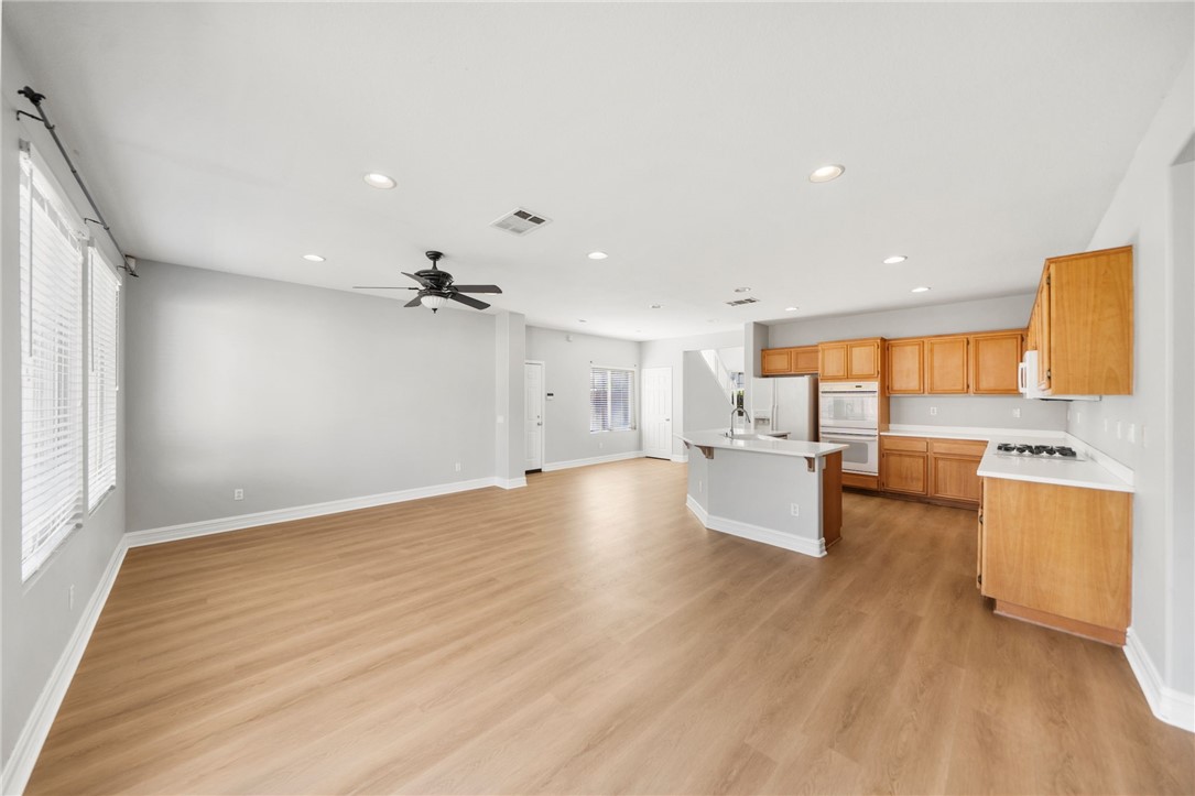 27145 Cherry Grove Court Property Photo 4