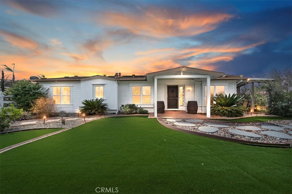 39565 Spanish Oaks Drive Property Photo 1