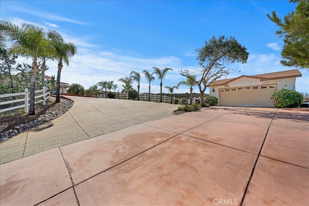 39565 Spanish Oaks Drive Property Photo 18
