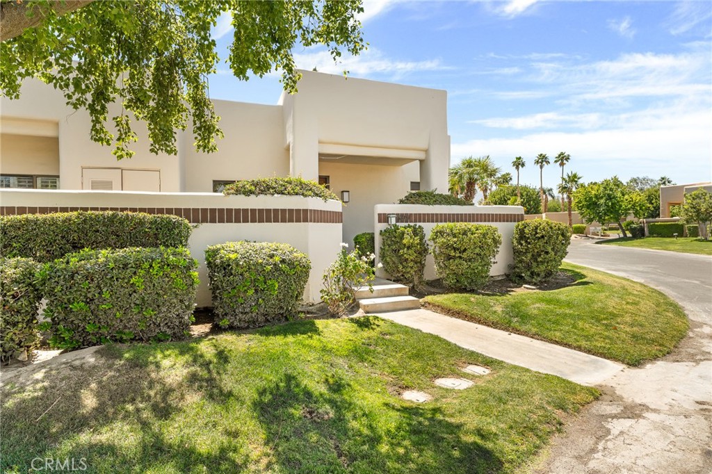 67451 Toltec Court Property Photo 3