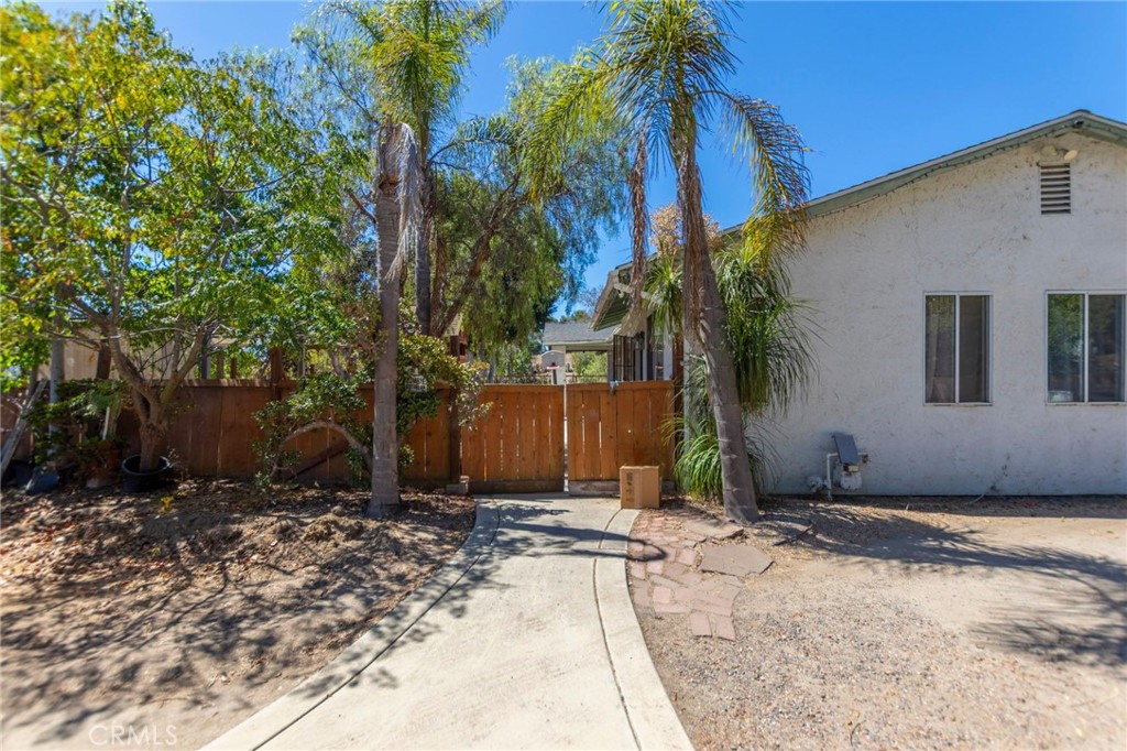 3503 La Mirada Property Photo 5