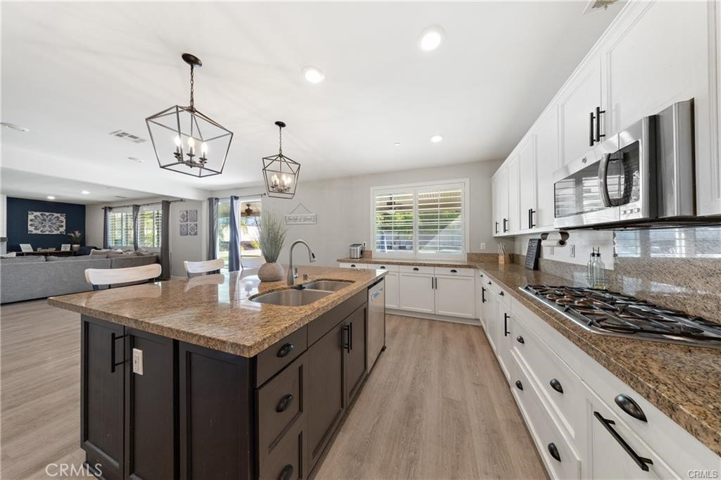 23407 Crystal Way Property Photo 6
