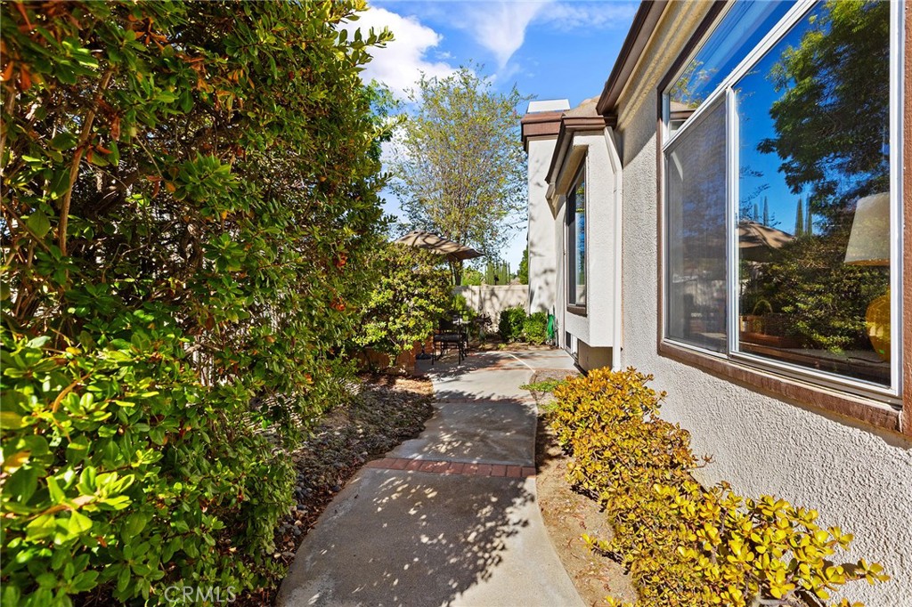41555 Corte Amalia Property Photo 40