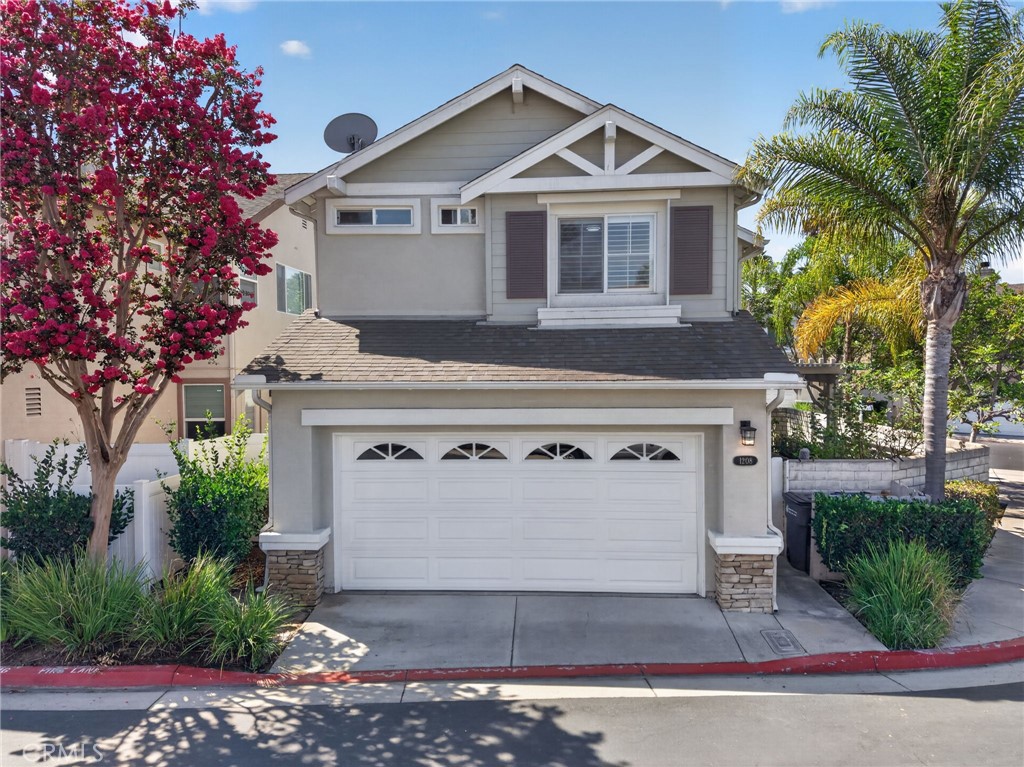 1208 Date Palm Property Photo 4