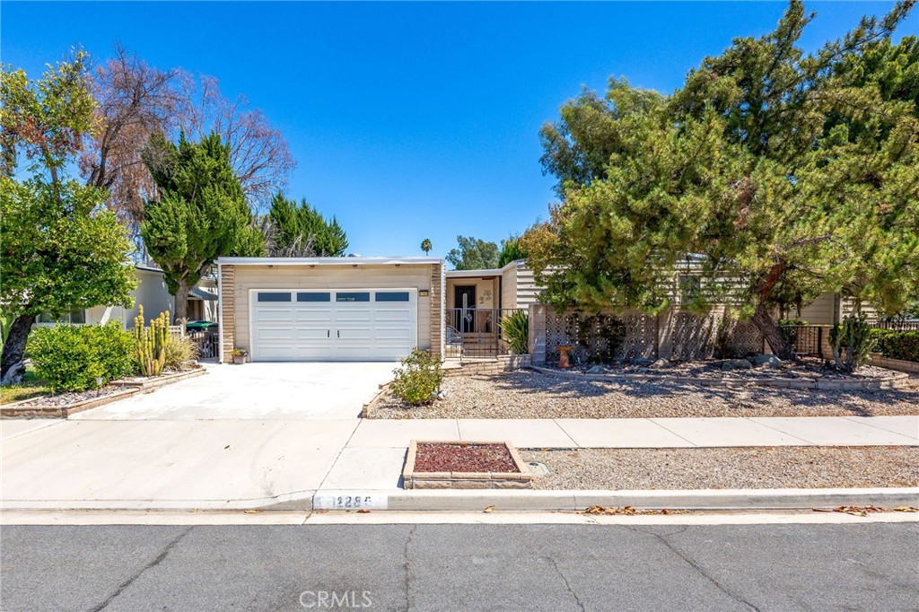 1280 Brentwood Property Photo 1