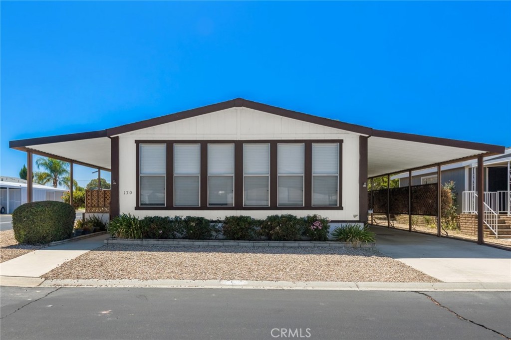 1300 W Menlo Avenue 170 Property Photo 1