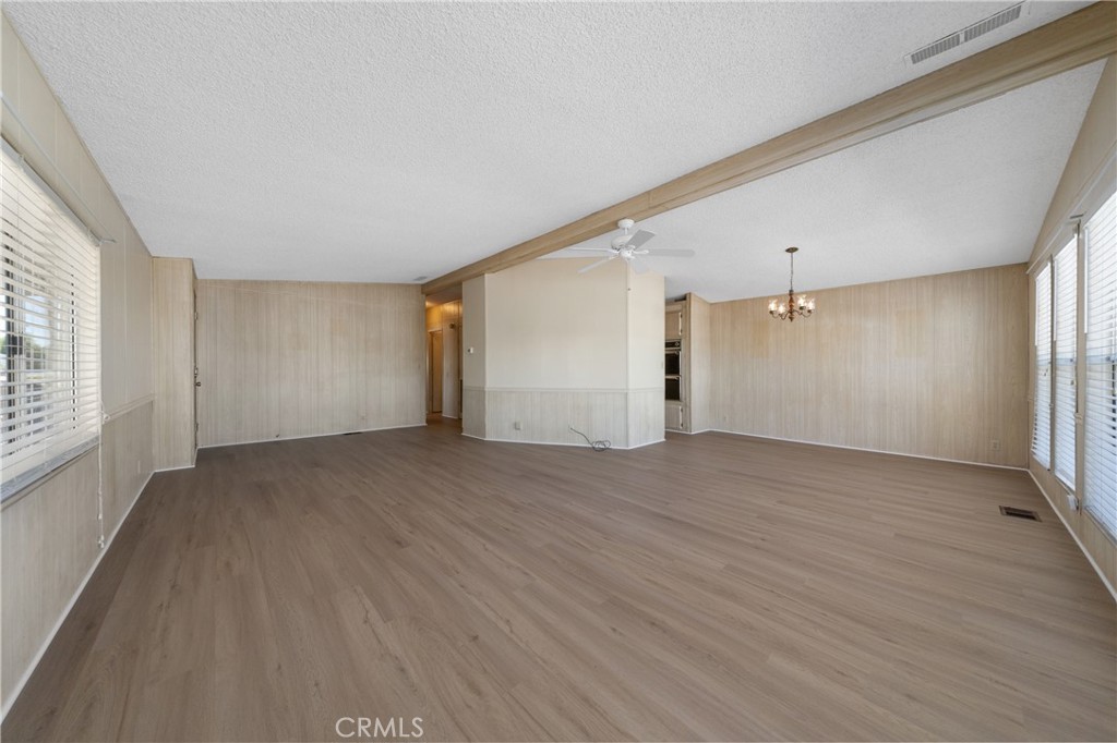 1300 W Menlo Avenue 170 Property Photo 5
