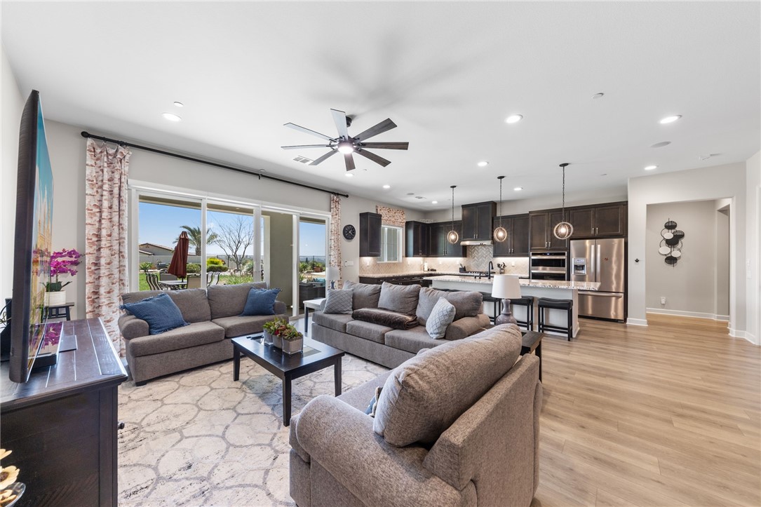 7631 Capstone Court Property Photo 8