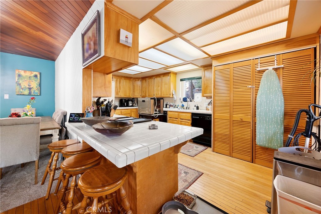 54025 Pine Crest Avenue Property Photo 12