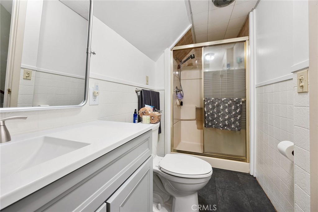 54025 Pine Crest Avenue Property Photo 18