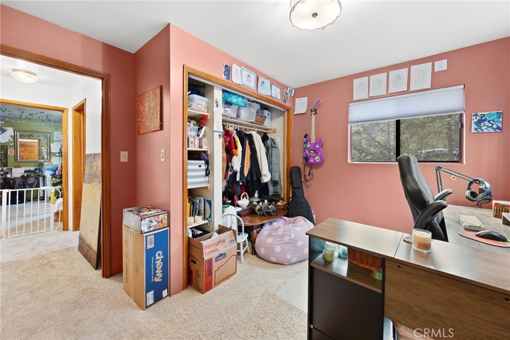 54025 Pine Crest Avenue Property Photo 20