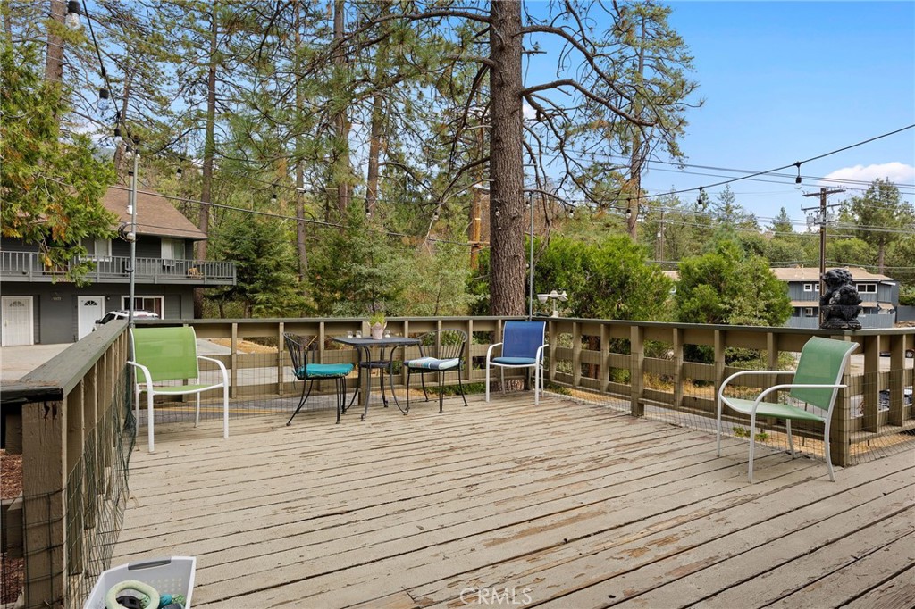 54025 Pine Crest Avenue Property Photo 28