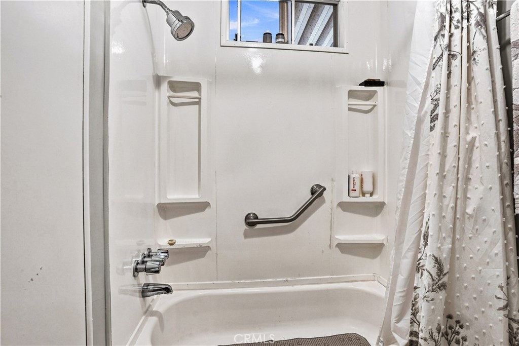332 N. Lyon Avenue 67 Property Photo 18