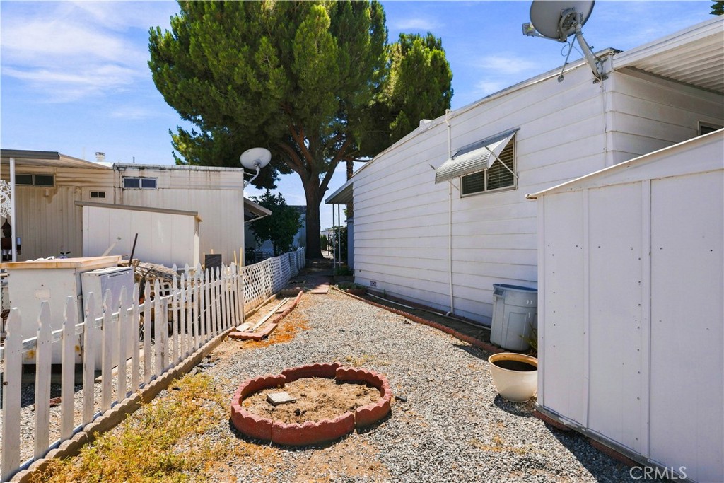 332 N. Lyon Avenue 67 Property Photo 44