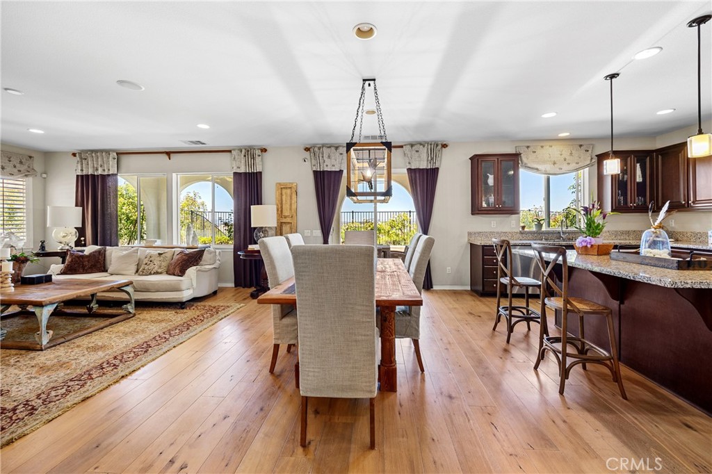 34298 Hourglass Property Photo 5