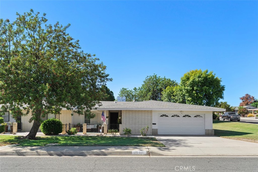 25611 Cherry Hills Boulevard Property Photo 1