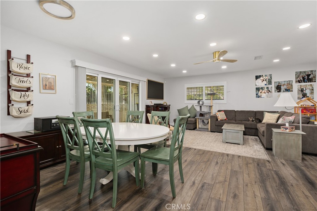 25611 Cherry Hills Boulevard Property Photo 7