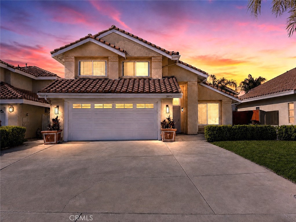28594 Moon Shadow Property Photo 1