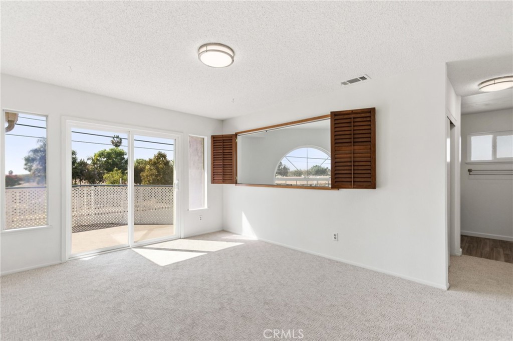 100 N Glendora Property Photo 31