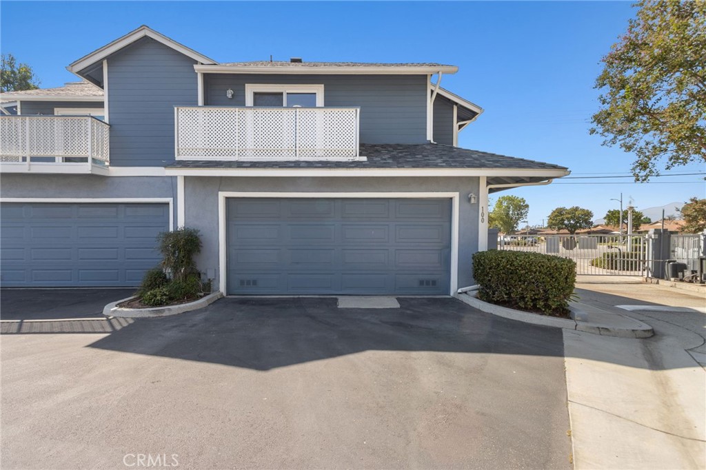 100 N Glendora Property Photo 51