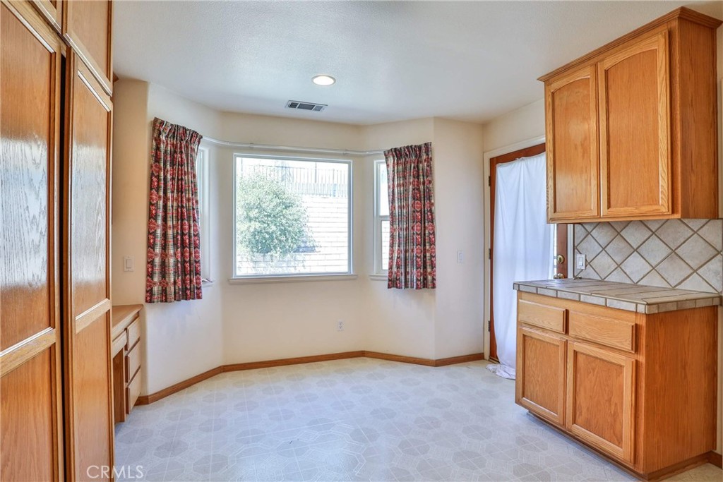 22700 Blue Teal Property Photo 10