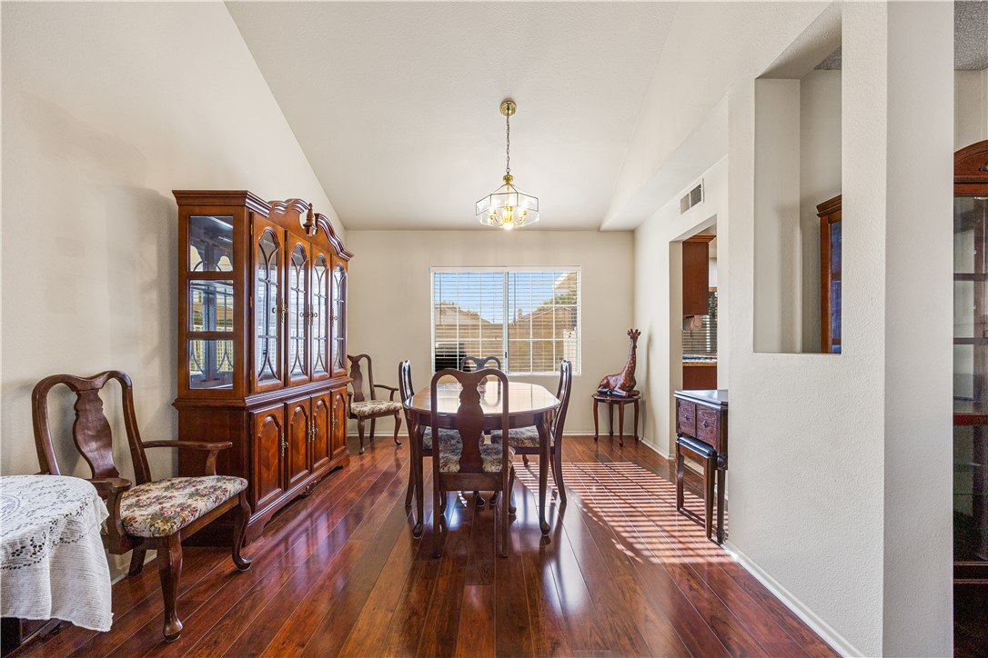 12796 Kern River Road Property Photo 5