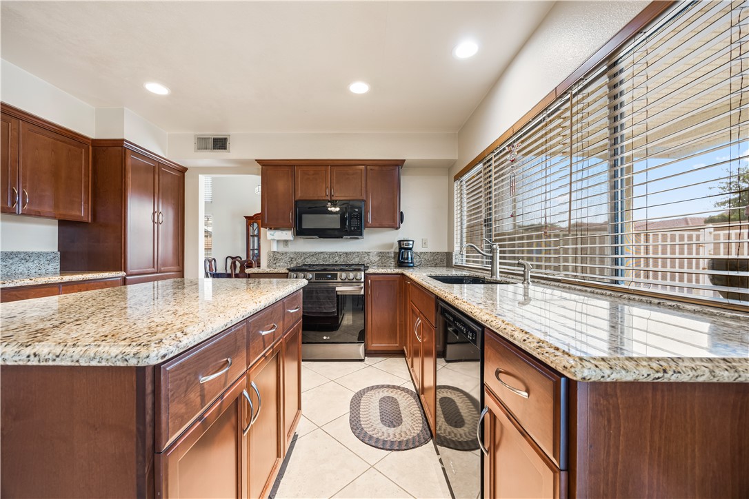 12796 Kern River Road Property Photo 11