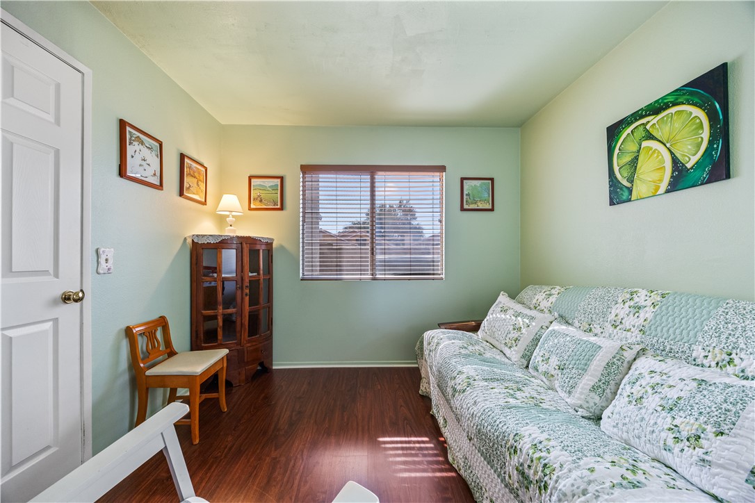 12796 Kern River Road Property Photo 13
