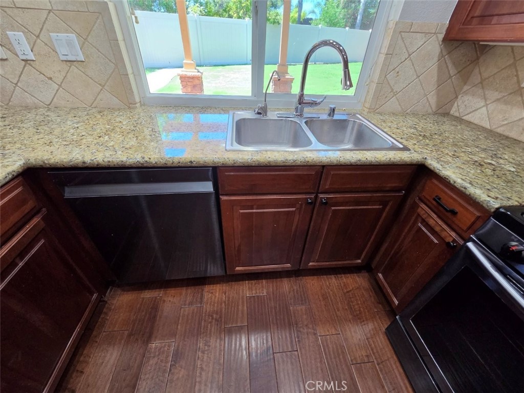 41827 Marwood Circle Property Photo 15