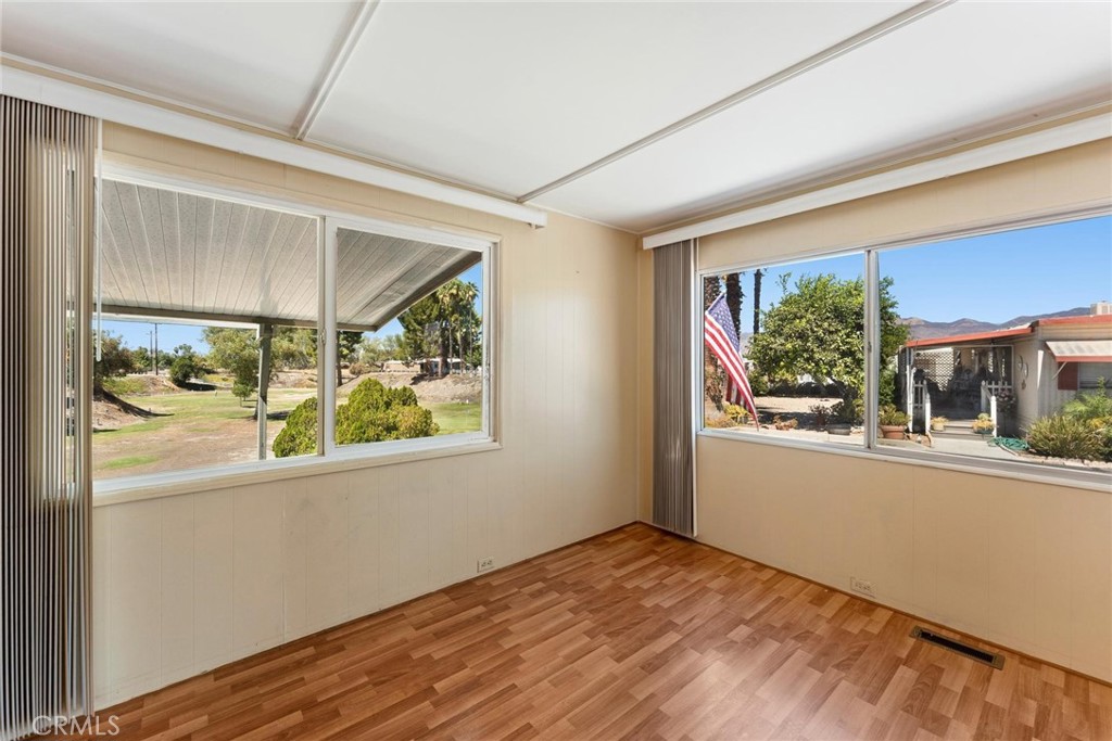 42751 E Floria Avenue 16 Property Photo 12