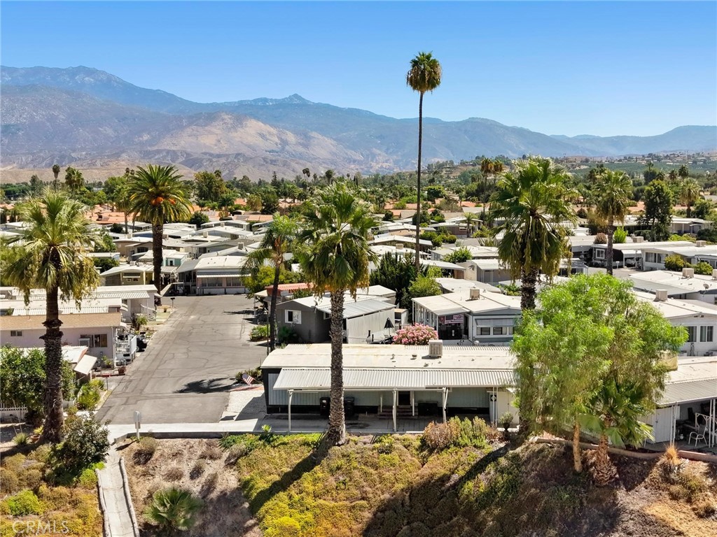 42751 E Floria Avenue 16 Property Photo 38
