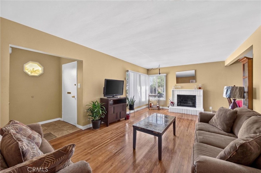 14100 S Mariposa Property Photo 4