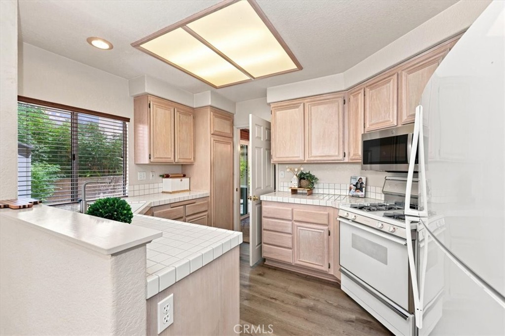 39876 Via Castana Property Photo 22