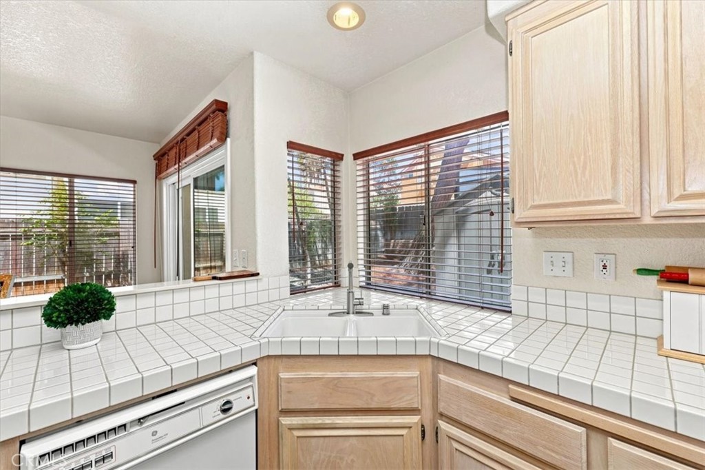 39876 Via Castana Property Photo 23
