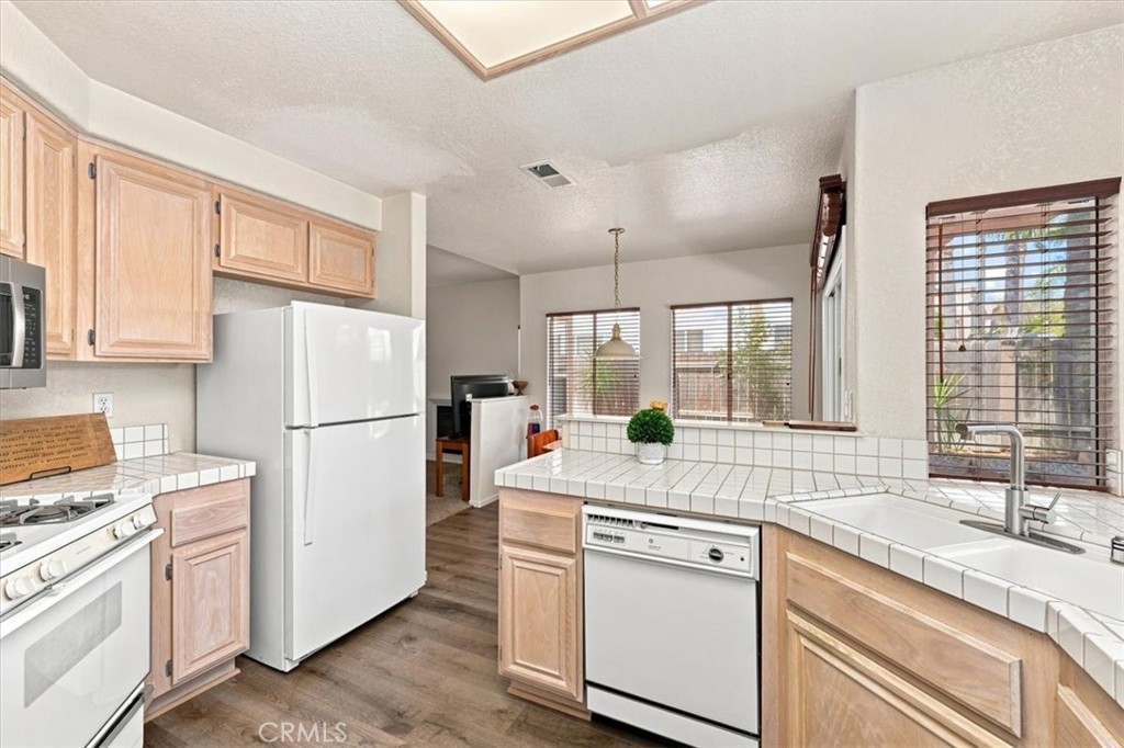 39876 Via Castana Property Photo 24