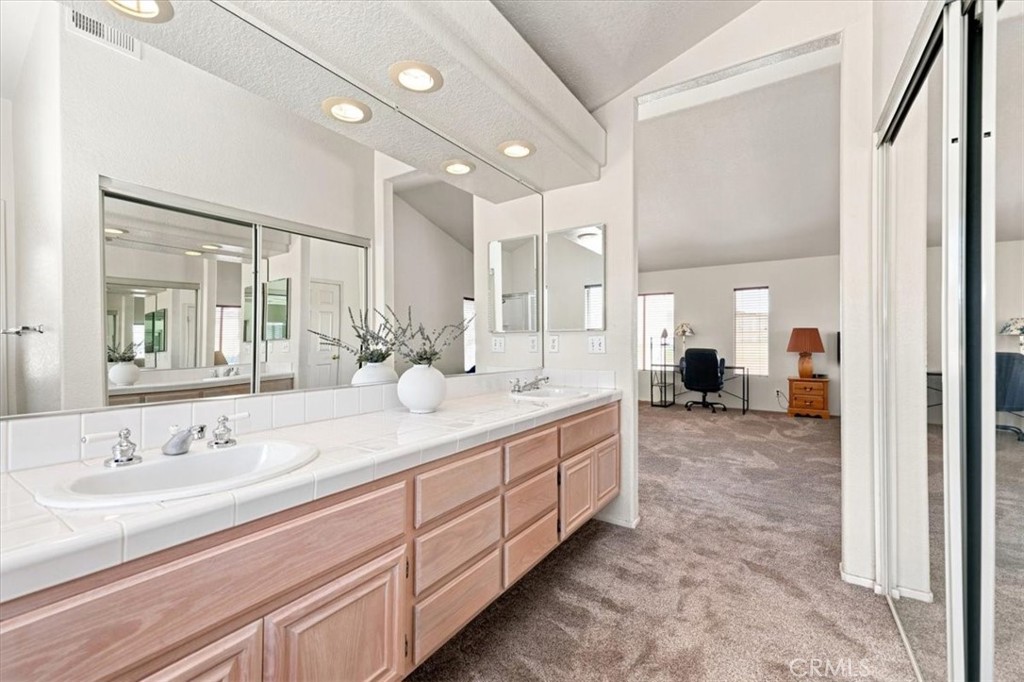 39876 Via Castana Property Photo 38