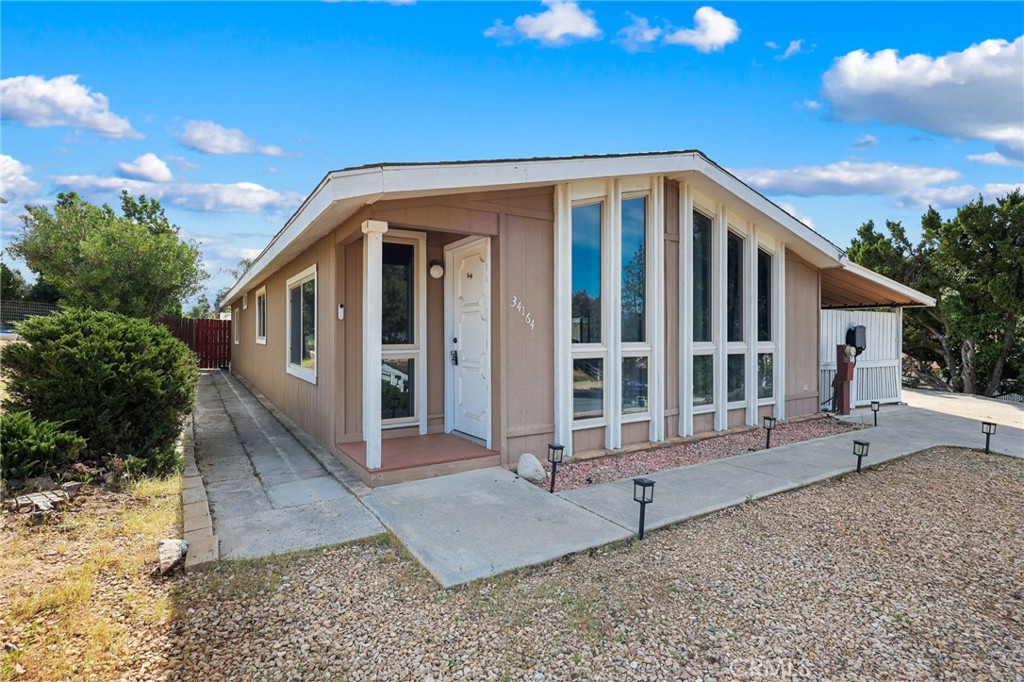 34164 Harrow Hill Road Property Photo 1