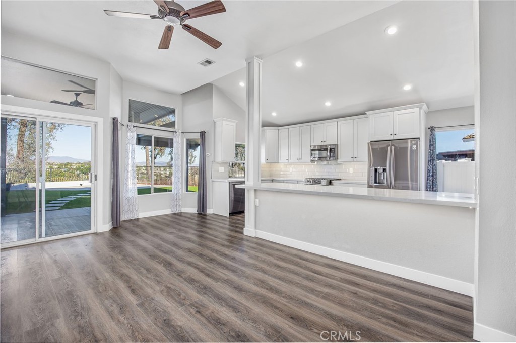 25560 Timbertree Court Property Photo 17
