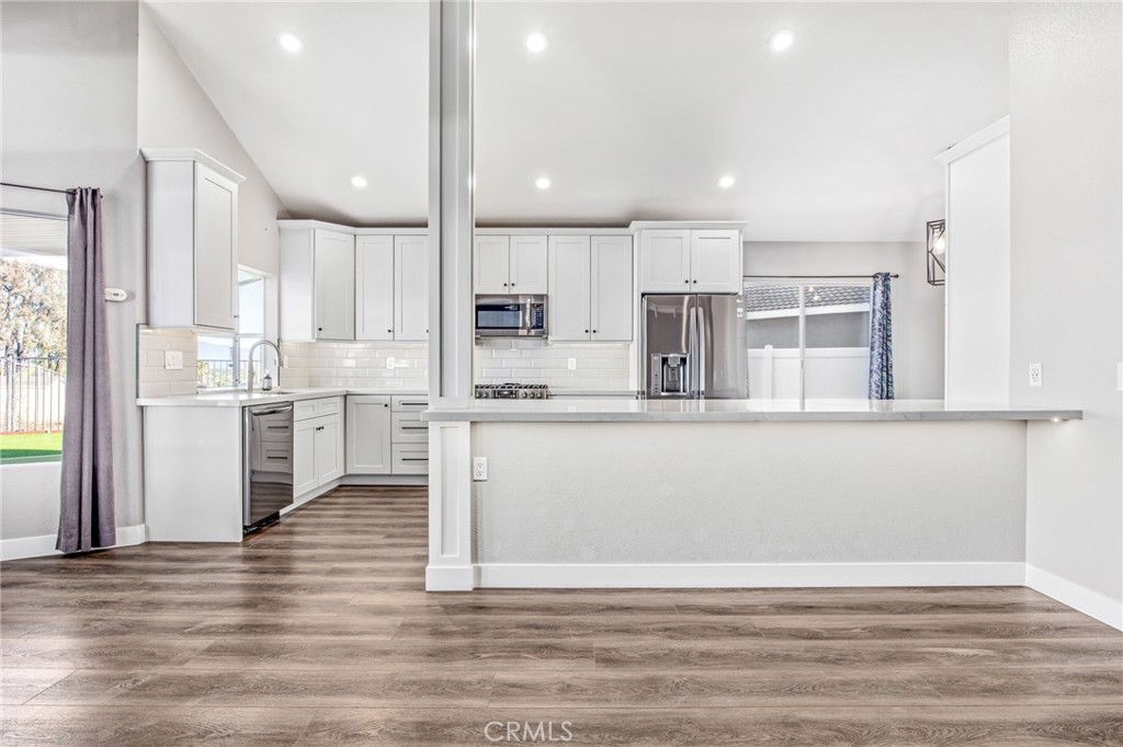 25560 Timbertree Court Property Photo 19