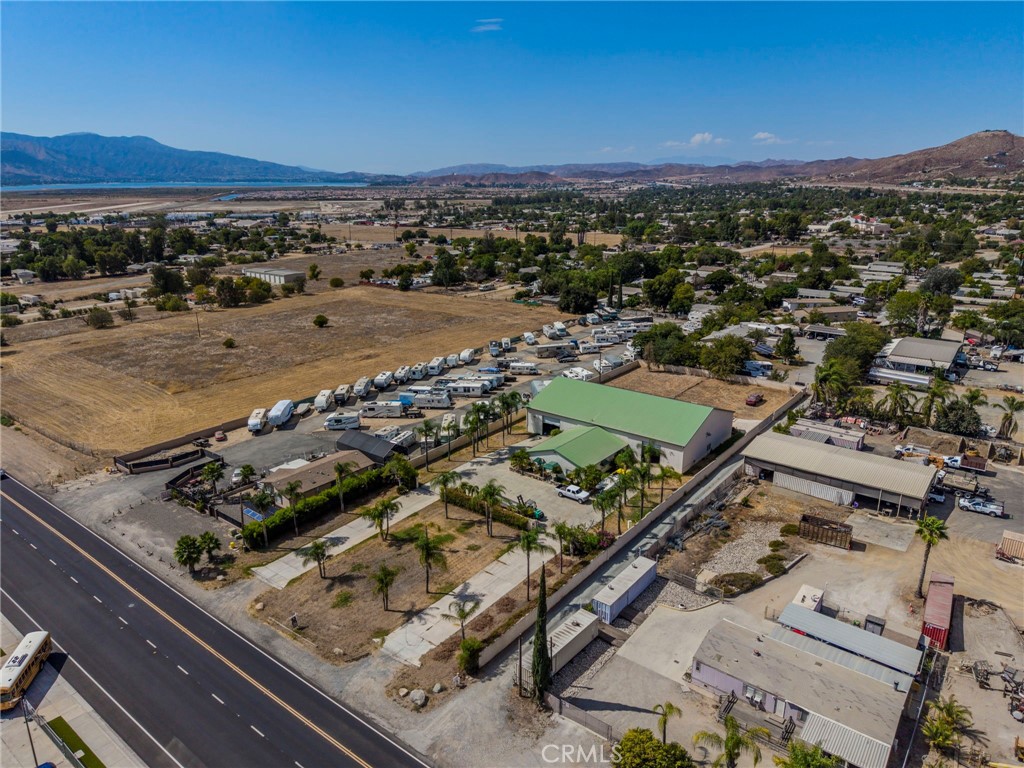 21650 Bundy Canyon Property Photo 2