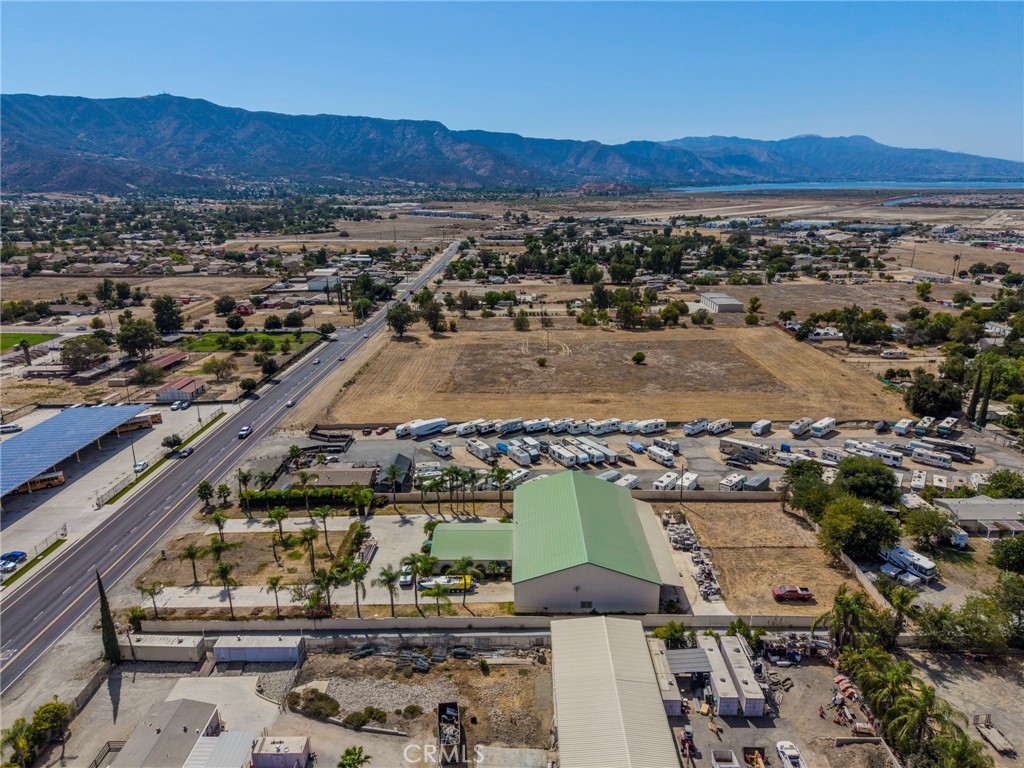 21650 Bundy Canyon Property Photo 9
