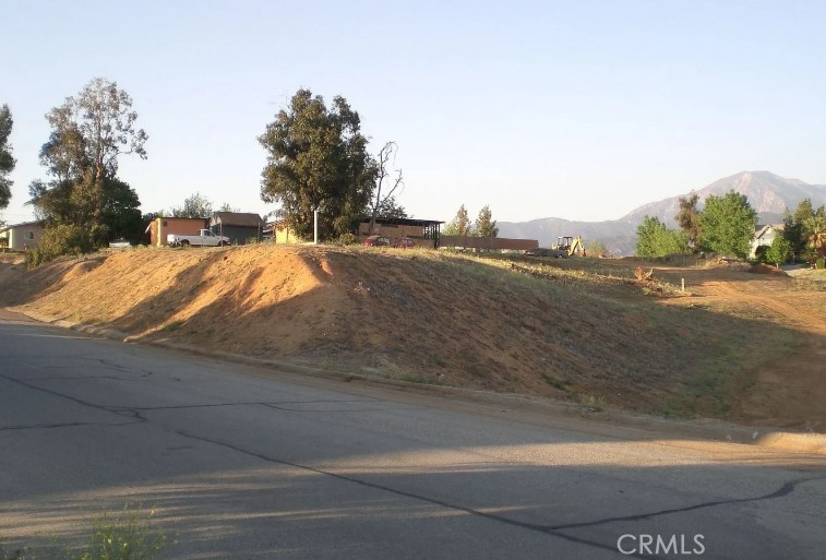 12431 8th Property Photo 2
