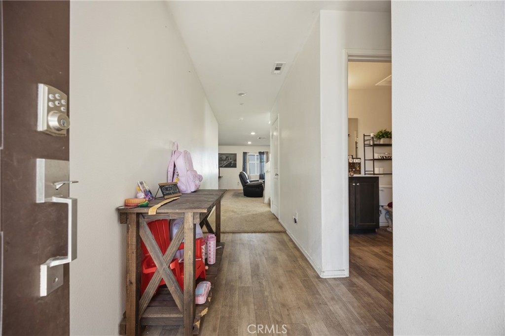 14133 Mustang Property Photo 2