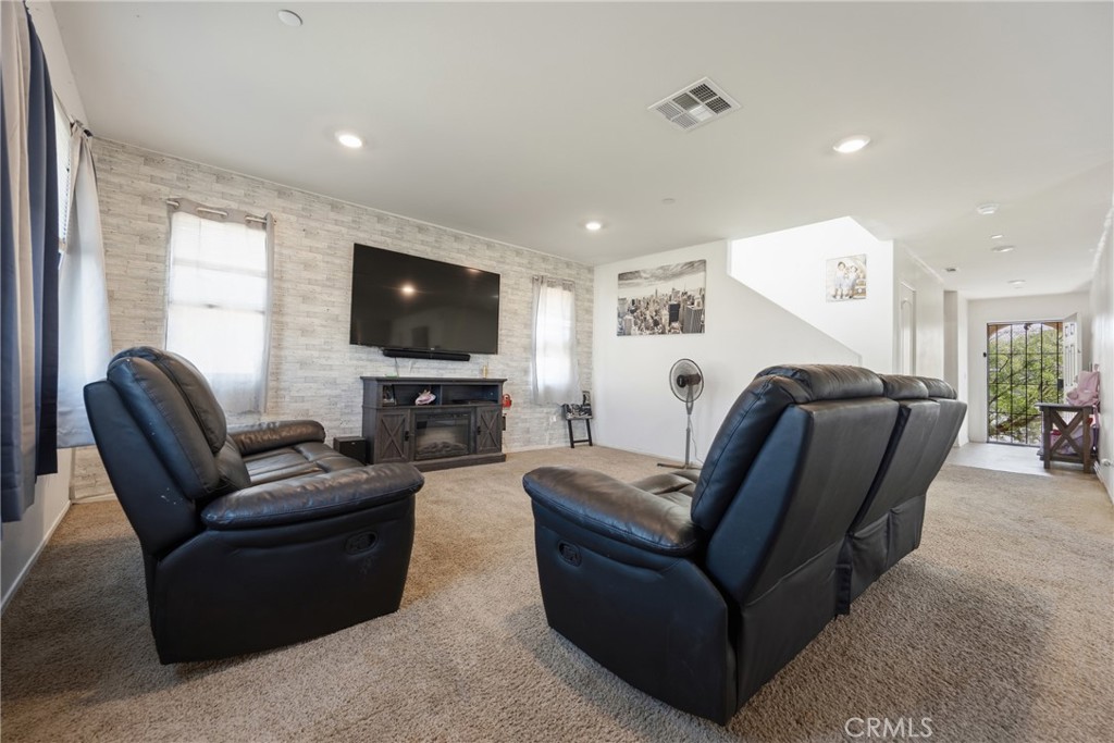 14133 Mustang Property Photo 7