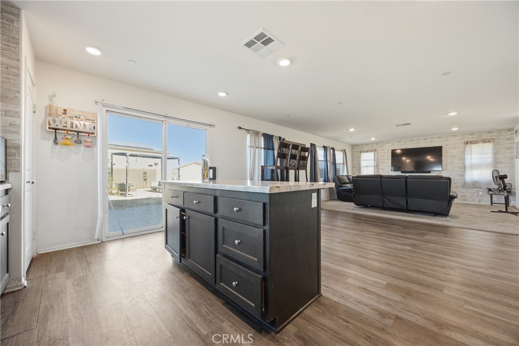 14133 Mustang Property Photo 15